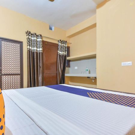Spot On Hotel Diamond Sohāna Extérieur photo